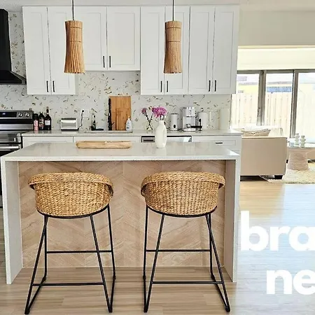 New - Tranquil Bliss Near Beach, Modern 3Br Retreat
